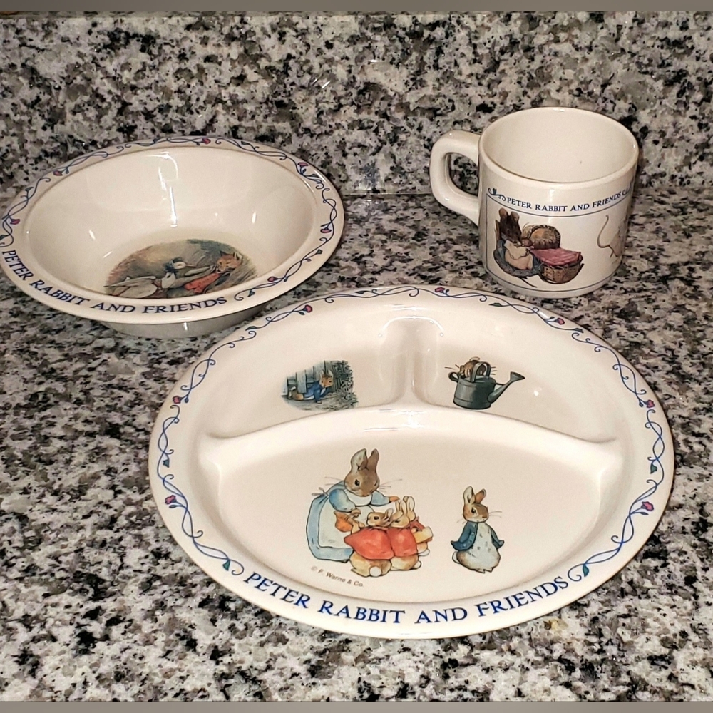 VINTAGE PETER RABBIT AND FRIENDS MELAMINE PLATE,BOWL,MUG.(I HAVE 3 SETS)